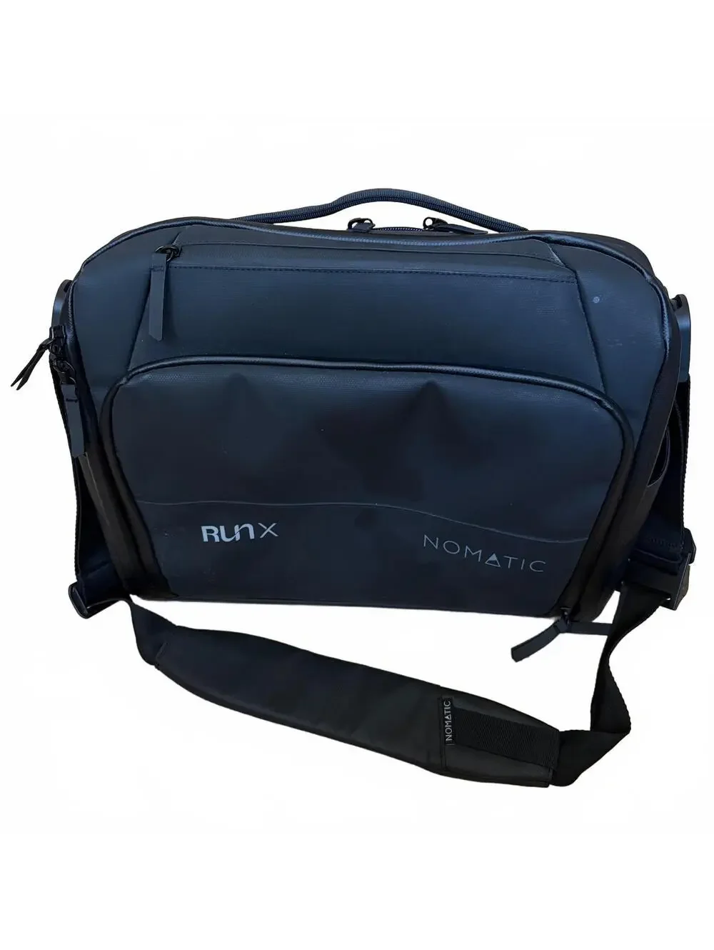 Nomatic Messenger Bag V2 15L Water Resistant Fits 16” Laptop Travel **Logo**